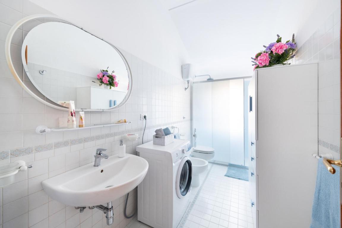 Sorrentovibes - Sea View Rooftop Apartment With Jacuzzi & Garden מראה חיצוני תמונה