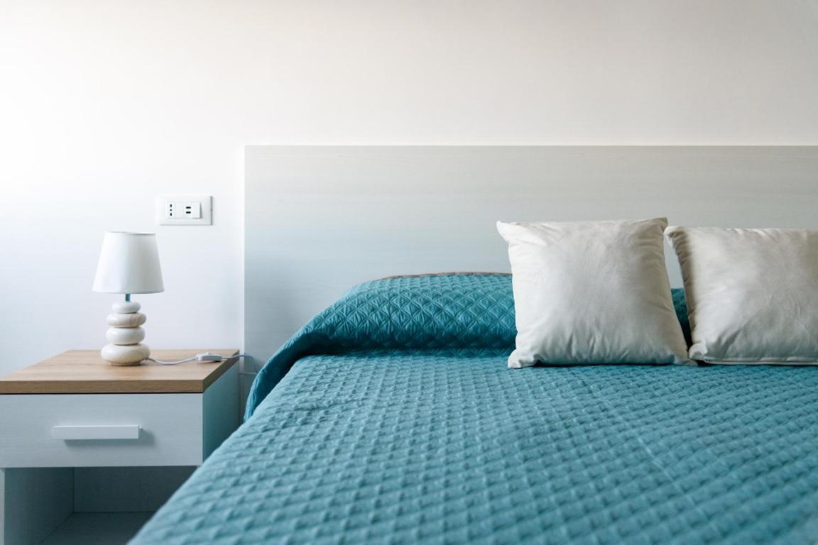 Sorrentovibes - Sea View Rooftop Apartment With Jacuzzi & Garden מראה חיצוני תמונה